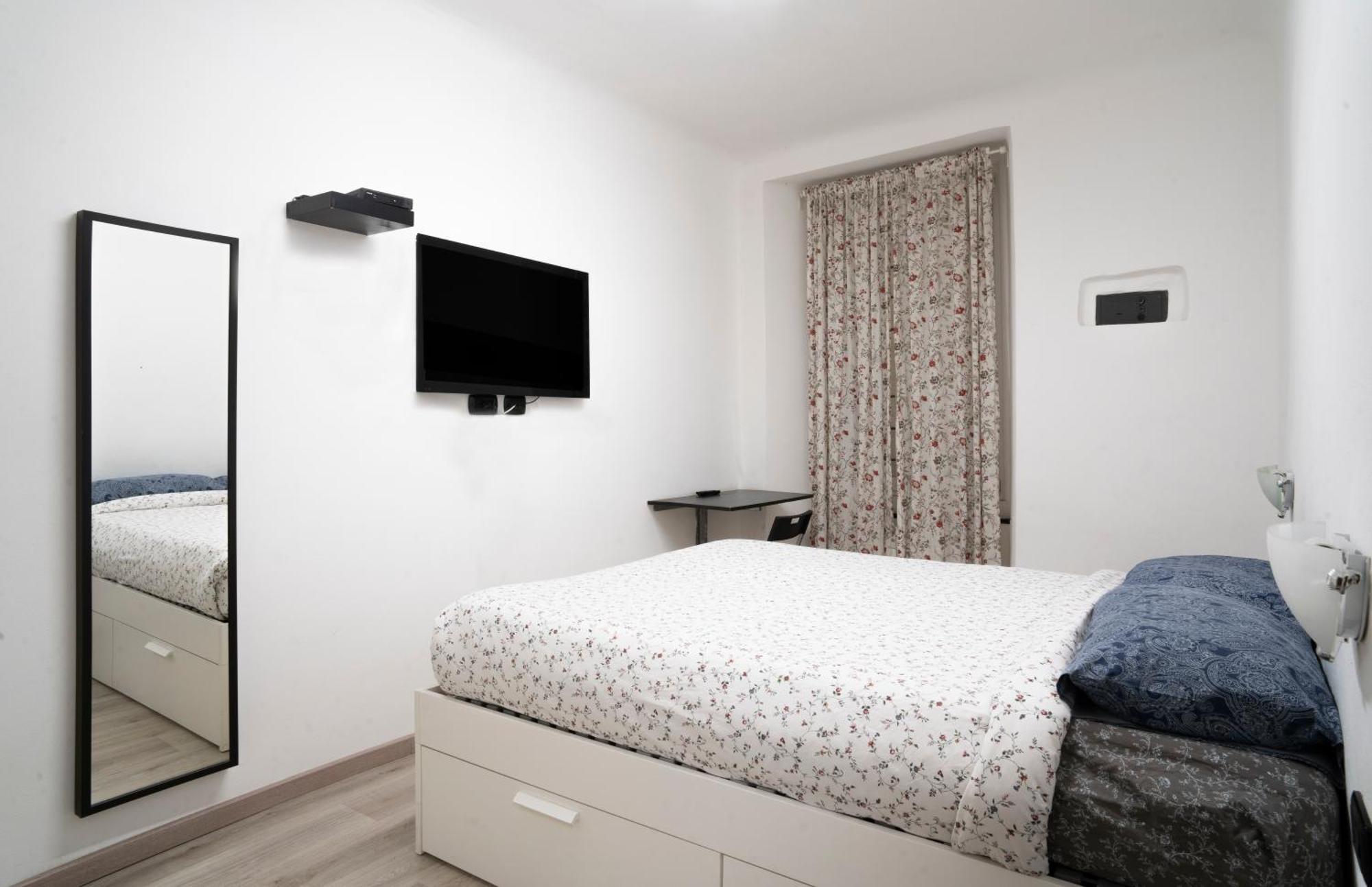 Houseingenoacenter Parking Lägenhet Exteriör bild